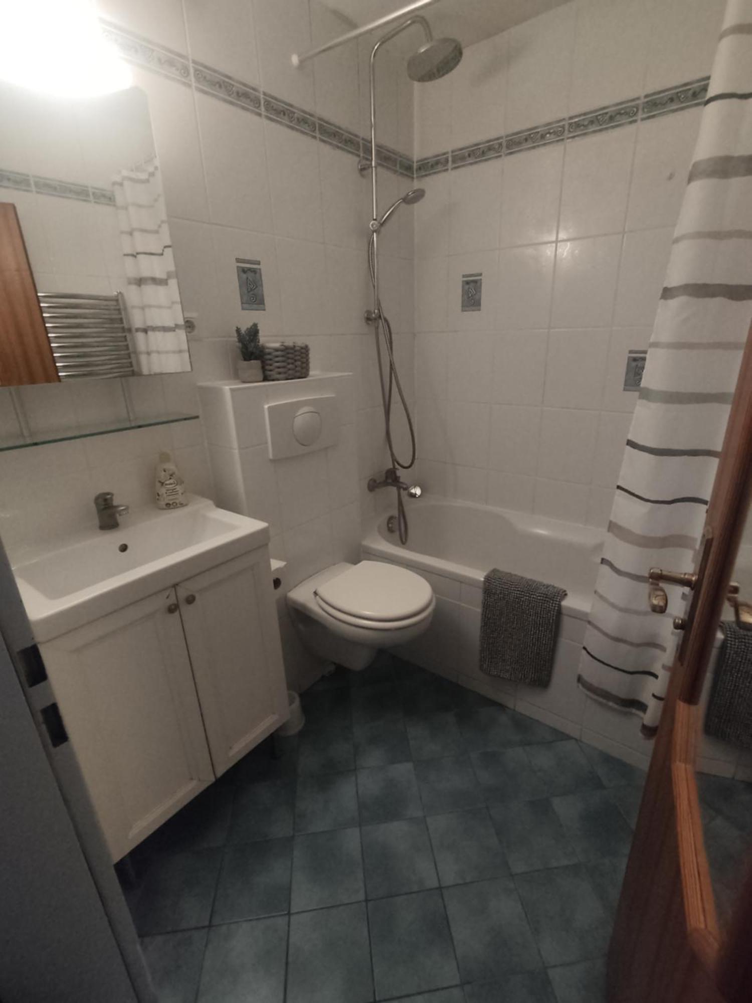 Ferienwohnung Sonnenfeld Freilassing Bagian luar foto